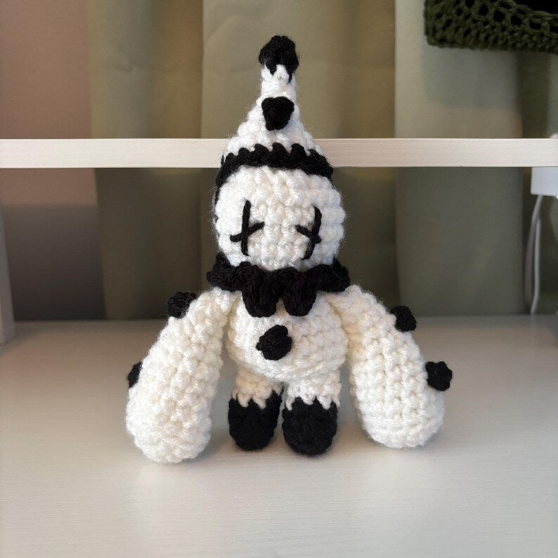 Crochet Pattern – Pierrot Plushie – PDF Clown Amigurumi Tutorial