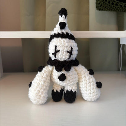 Crochet Pattern – Pierrot Plushie – PDF Clown Amigurumi Tutorial
