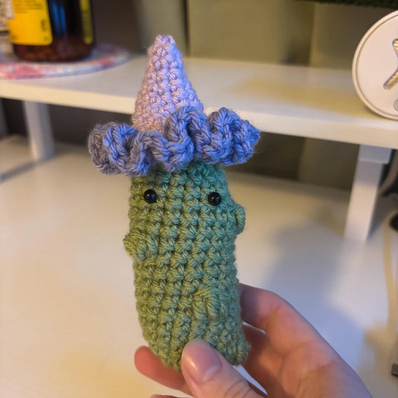 Crochet Pickle with 5 Hats – Amigurumi Pattern (PDF Download)